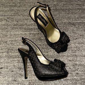 BLACK & GOLD BEVERLY FELDMAN SIZE 6.5